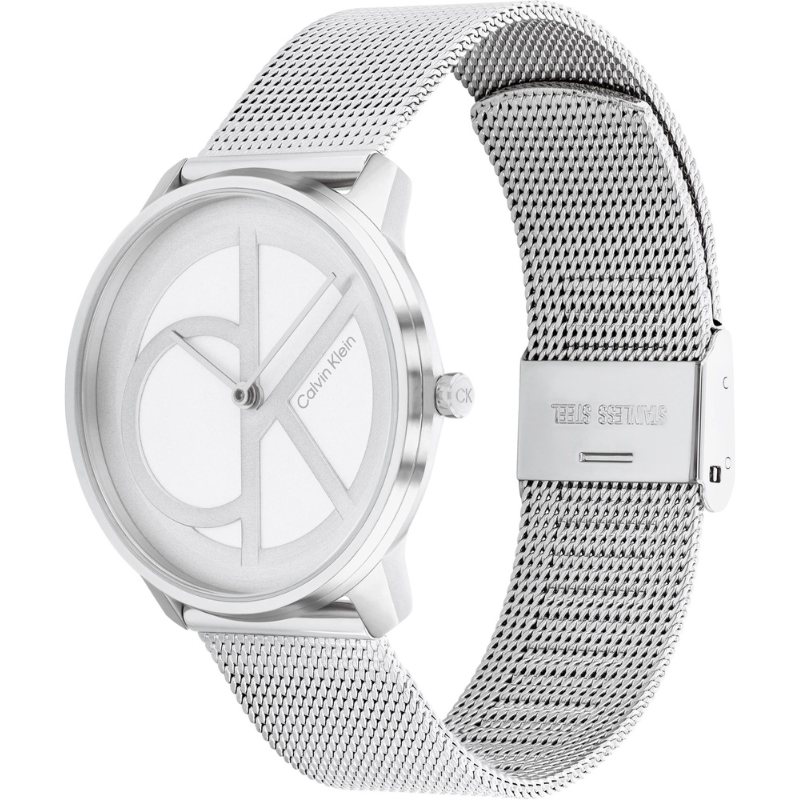 Montre Calvin Klein, Iconic Mesh, 25200032, design épuré, mouvement à quartz, cadran argenté, bracelet en acier inoxydable milanais, résistante aux éclaboussures, style unisexe, élégance et sophistication.