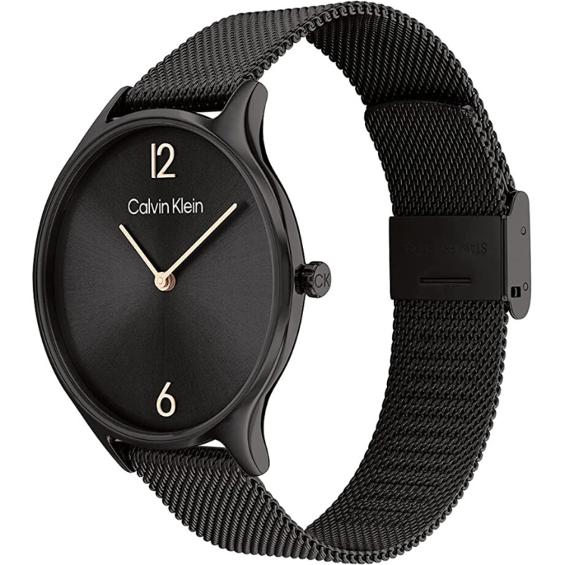 Montre femme, Calvin Klein 25200004, boîtier en acier inoxydable, cadran noir, bracelet milanais noir, mouvement à quartz, verre minéral, design élégant et contemporain, étanchéité 3 bars, garantie de fabrication de 2 ans.